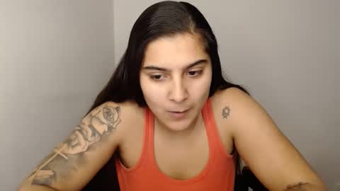 The queen of the biceps  online show from 01.18.25