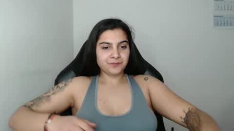 The queen of the biceps  online show from 03.06.25