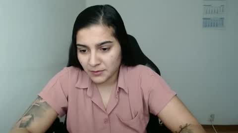 The queen of the biceps  online show from 02.23.26