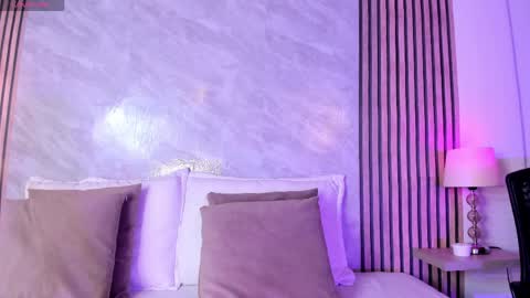 Luisa online show from 04.05.26