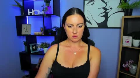 Snapshot of amanda_burn chatting on 05.11.26 Amanda online show from 05.11.26