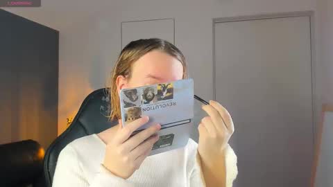 Hi im Amanda online show from 10.22.25