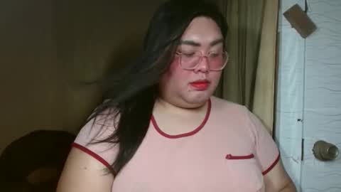 Snapshot of amanda_fetish chatting on 11.04.25 amanda_fetish online show from 11.04.25