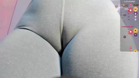 Snapshot of amanda_marcuzzi chatting on 11.03.25 Amanda Marcuzzi online show from 11.03.25