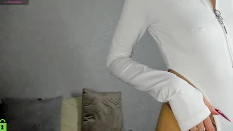 Snapshot of amanda_reedd chatting on 10.16.25 Amanda online show from 10.16.25