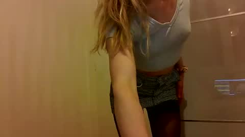 Snapshot of amanda_style chatting on 02.20.25 amanda_style online show from 02.20.25