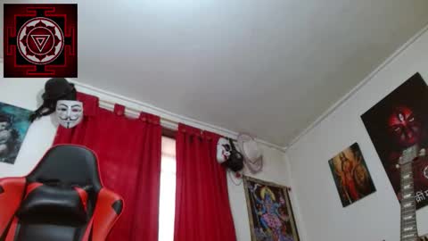 Amanda Valeska online show from 10.27.25