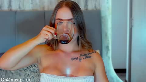 Snapshot of amanda_woods_ chatting on 12.19.24 Amanda online show from 12.19.24