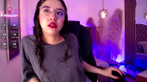 amara_davis1 online show from 12.01.25