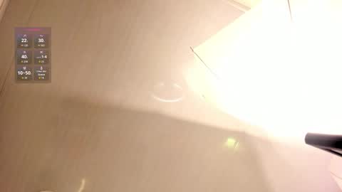 Snapshot of amara_lewiis chatting on 10.03.25 Amara Lewis online show from 10.03.25