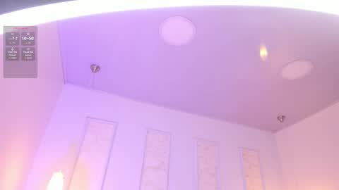 Snapshot of amara_lewiis chatting on 10.25.25 Amara Lewis online show from 10.25.25