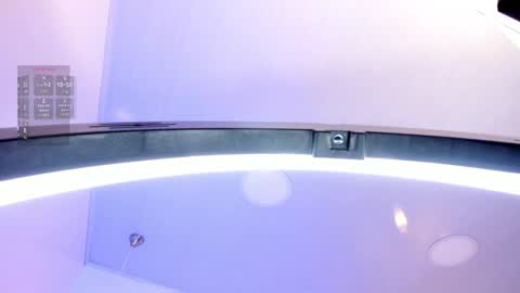 Snapshot of amara_lewiis chatting on 10.30.25 Amara Lewis online show from 10.30.25