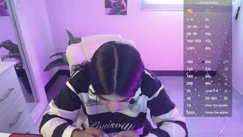 Snapshot of amara_silk chatting on 06.06.26 amara_silk online show from 06.06.26