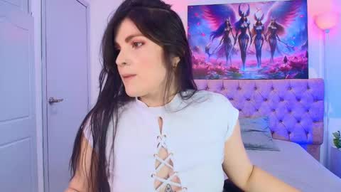 Amara Vega  online show from 02.17.25