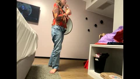 Amara Elise online show from 01.26.25