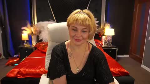 Snapshot of amaranights chatting on 06.14.26 Sofia online show from 06.14.26