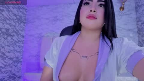 Snapshot of amaranta_fox_v chatting on 10.16.25 Hi Stream 800am to 200pm online show from 10.16.25