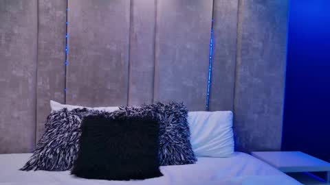 Snapshot of amarettho chatting on 09.27.25 Emily online show from 09.27.25