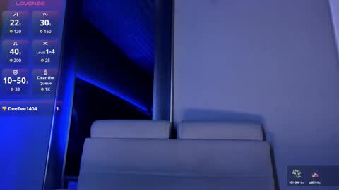 Snapshot of amarettho chatting on 10.10.25 Emily online show from 10.10.25