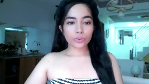 Amariah Holly online show from 12.30.24