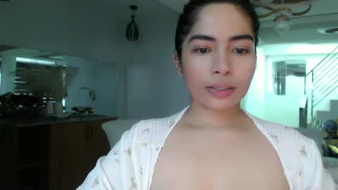 Amariah Holly online show from 02.04.25