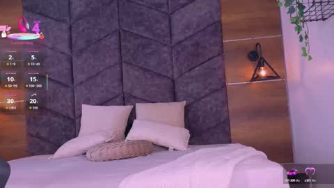 Snapshot of amarislenox__ chatting on 10.09.25 Amaris online show from 10.09.25