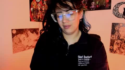 Snapshot of amaryllis_vizcaya chatting on 10.04.25 Katt online show from 10.04.25