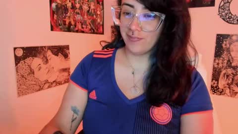 Snapshot of amaryllis_vizcaya chatting on 10.13.25 Katt online show from 10.13.25