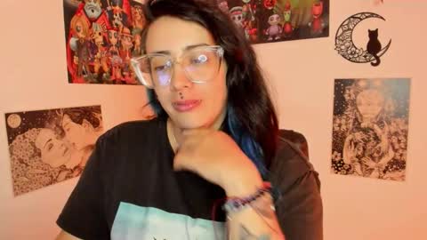 Snapshot of amaryllis_vizcaya chatting on 10.18.25 Katt online show from 10.18.25