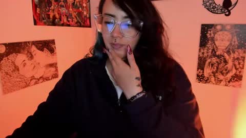 Snapshot of amaryllis_vizcaya chatting on 10.26.25 Katt online show from 10.26.25