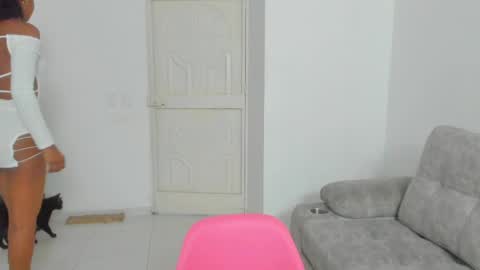 Snapshot of amatiistur chatting on 04.26.26 Tammy online show from 04.26.26