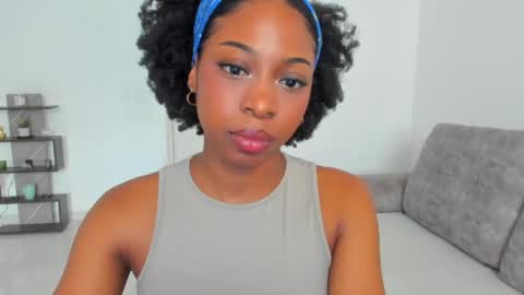 Snapshot of amatiistur chatting on 05.27.26 Tammy online show from 05.27.26