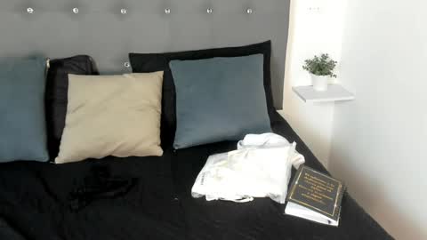 Snapshot of amatista__smith chatting on 12.12.24 AMATISTA online show from 12.12.24