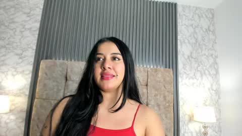 Snapshot of amatista__smith chatting on 01.03.25 AMATISTA online show from 01.03.25