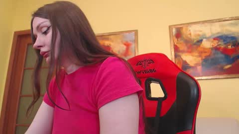 Snapshot of amazing_agness chatting on 10.11.25 amazing_agness online show from 10.11.25