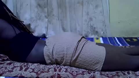 amazon_girl03 online show from 11.25.25