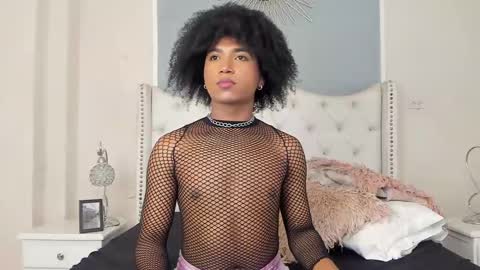 Ambar Colling online show from 02.25.25