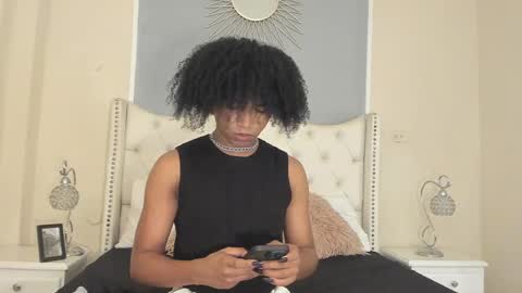 Ambar Colling online show from 03.03.25