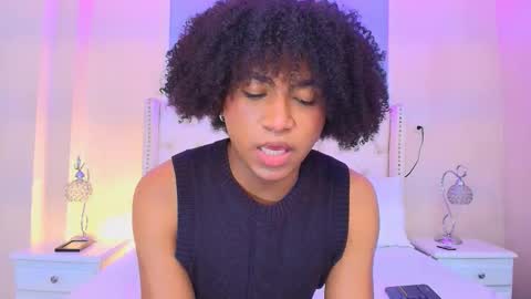 Ambar Colling online show from 11.05.25