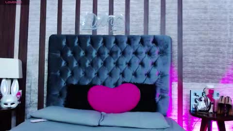 Ambar Jones online show from 11.05.25