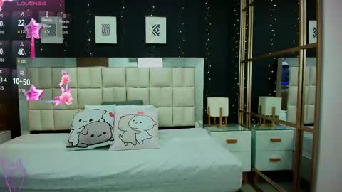 Snapshot of ambar_lover chatting on 10.31.25 Ambar online show from 10.31.25