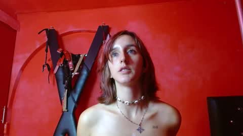 Snapshot of ambar_roux1 chatting on 03.12.25 ambar_roux1 online show from 03.12.25