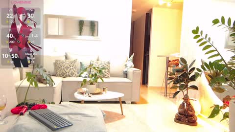 Snapshot of ambarhill chatting on 12.23.24 Ambar online show from 12.23.24