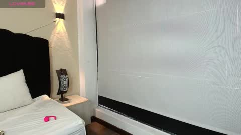 Ambar Ross online show from 10.14.25