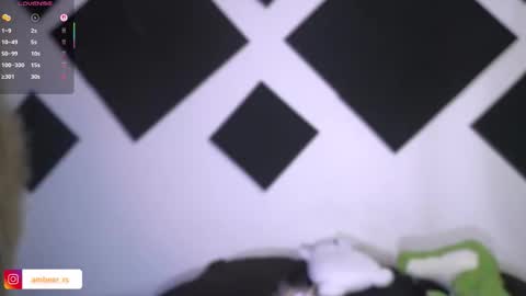 Snapshot of ambeer_rousess chatting on 10.10.25 Amber online show from 10.10.25