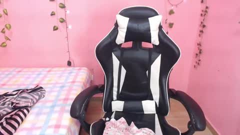 ambel_rose online show from 02.13.25