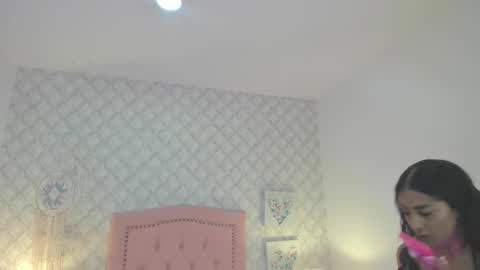 amber  ferrera online show from 02.28.26