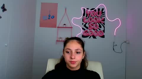 Snapshot of amber__r chatting on 07.07.26 Amber online show from 07.07.26