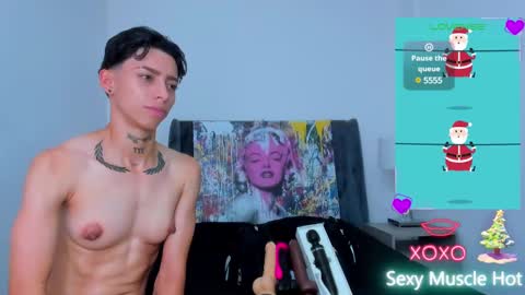 Snapshot of amber_adams_ chatting on 12.28.24 Amber online show from 12.28.24