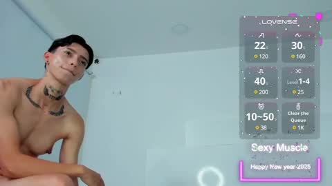 Snapshot of amber_adams_ chatting on 02.05.25 Amber online show from 02.05.25